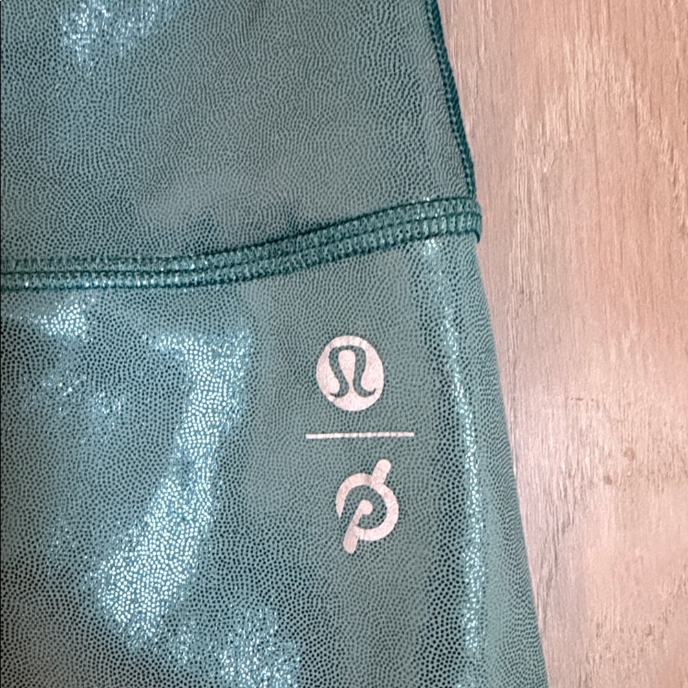 Lululemon Peloton Green Ombre Foil Wunder train 25” Leggings, EUC, sz 10 - Picture 7 of 11